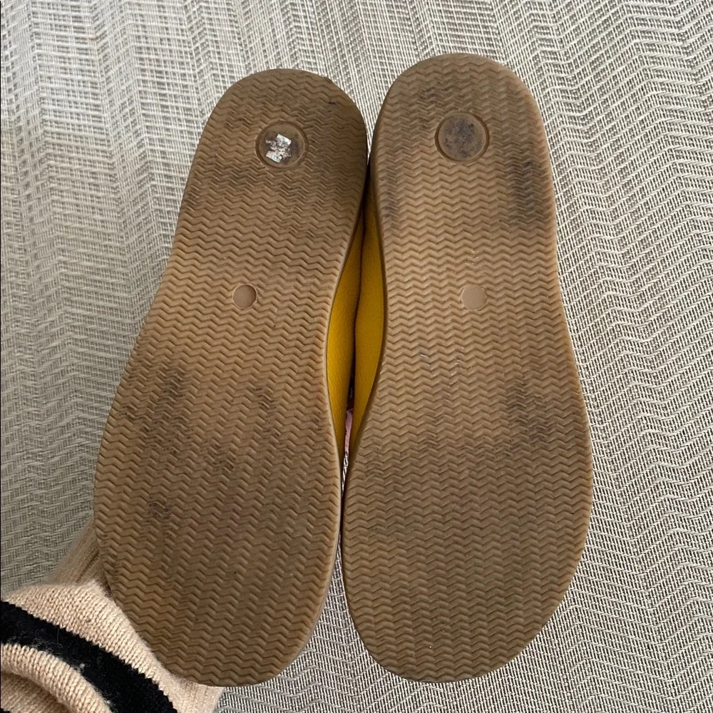 Mini Boden Yellow Flats - Picture 4 of 4